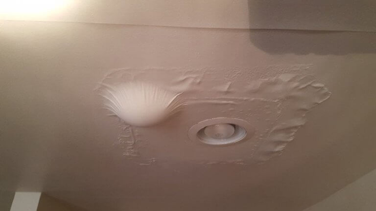 bathroom ceiling leaks